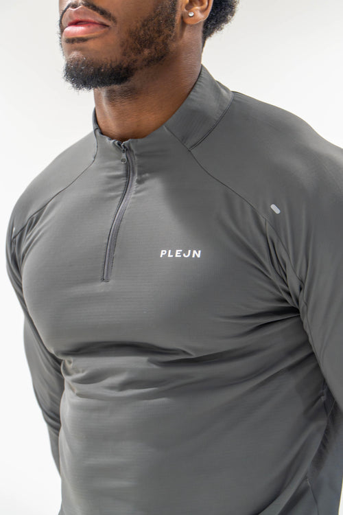 The PLEJN Quarter Zip