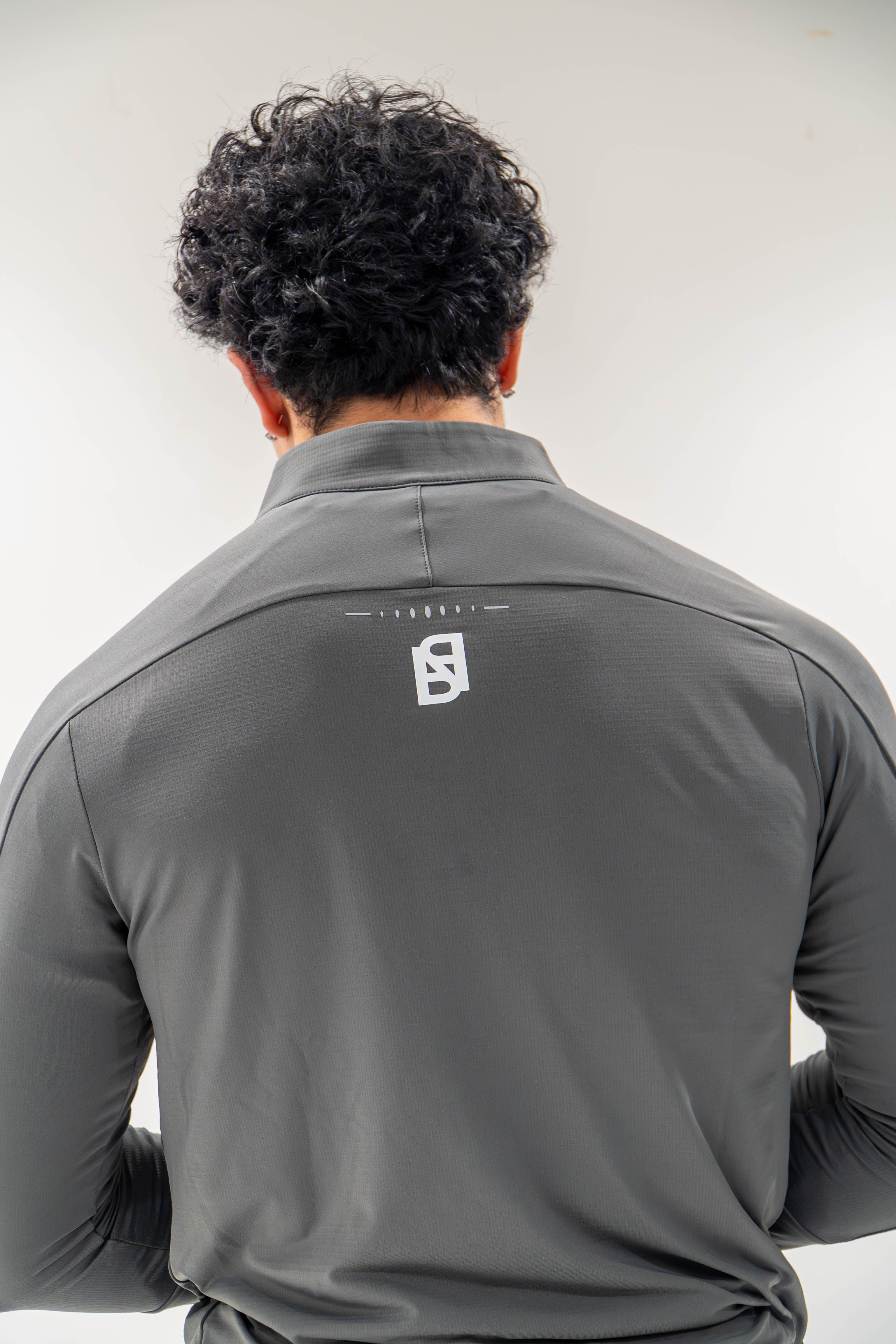 The PLEJN Quarter Zip